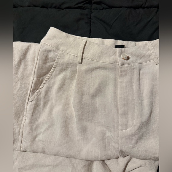 Linen Set - Picture 4 of 5